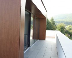 Fotograf: Seepe und Hund Architekten Haus am See Balkon